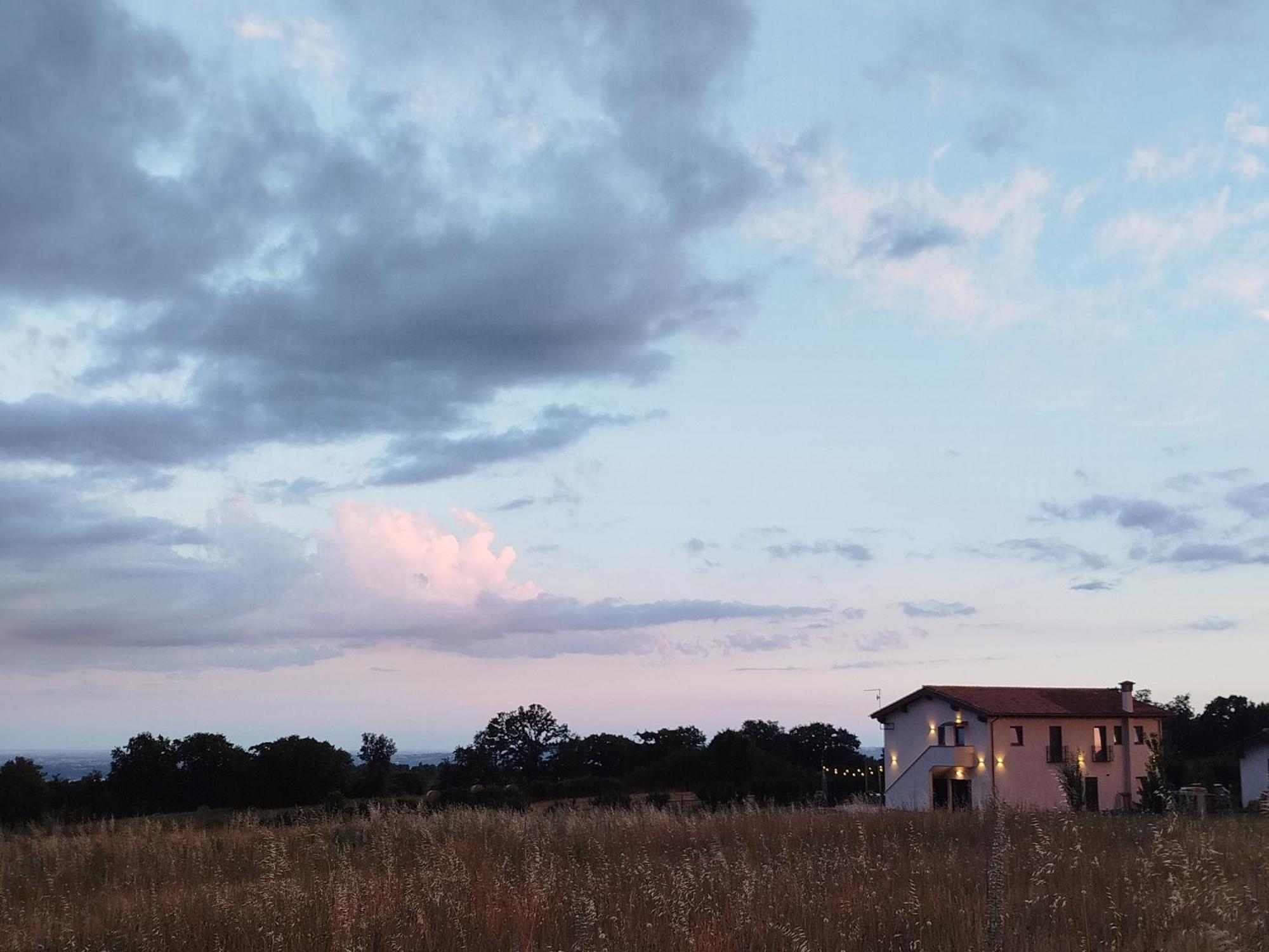 Agriturismo Casale Lisalola Sutri Exterior foto